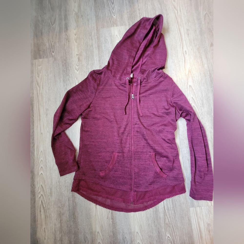 St. John's Bay Activewear top
